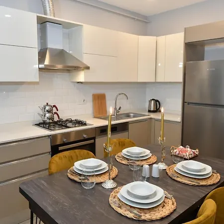 Star 11 Apartment *